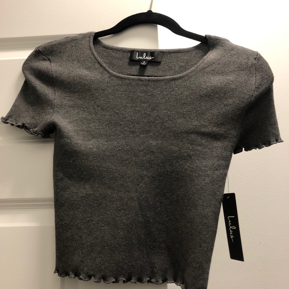 Lulus Cropped Grey Shirt